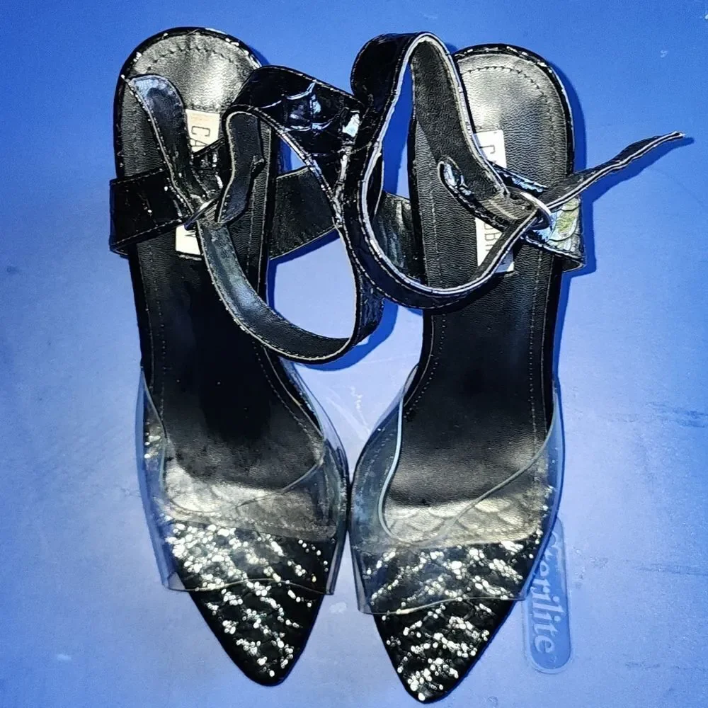 Cape Robbin Chunky Heel Platform